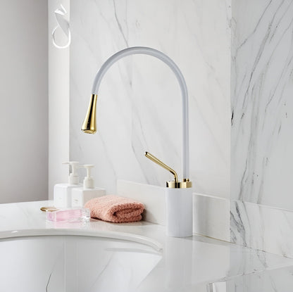 EasyTurn 360° Faucet with Smooth Leak-Free Operation