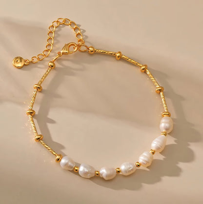 Chic Gold Pearl Beaded Bracelet