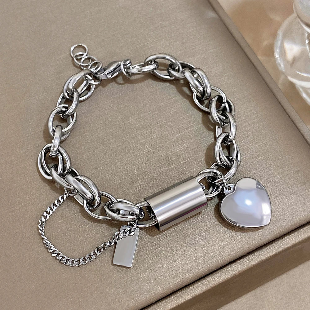 Stylish Thick Link Heart Charm Bracelet