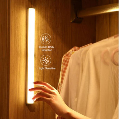 Smart Wireless LED Table Lamp with Motion Sensor - Halri