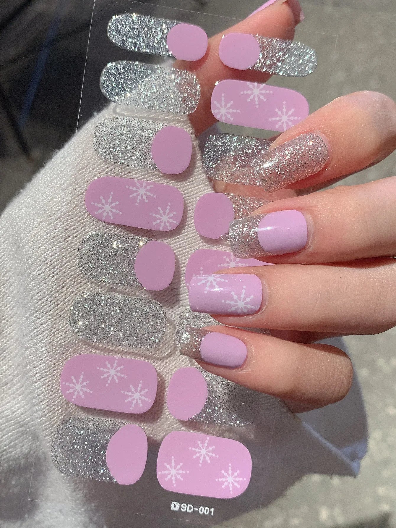 Easy Christmas Nail Art Kit at Home