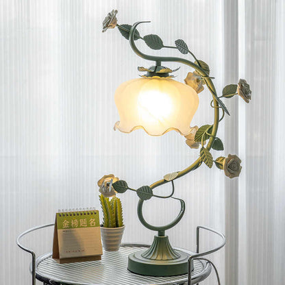 Beautiful Pink Table Lamp Rosa