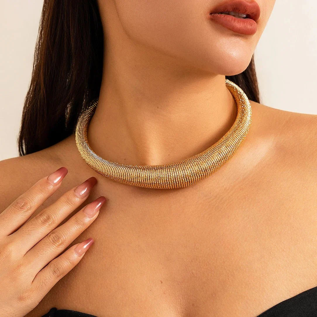Fashionable Thick Statement Choker Necklace - Halri
