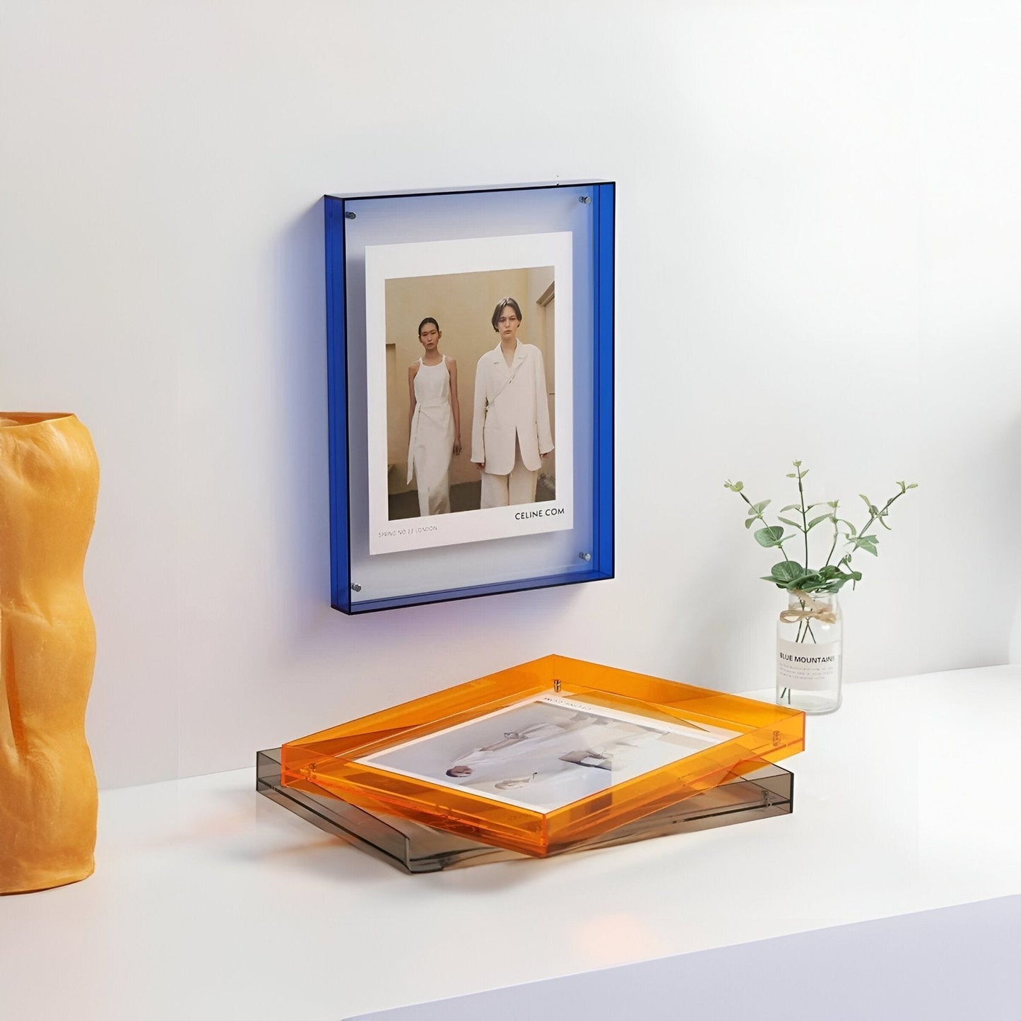 Vibrant Glass Picture Frame – Modern Display