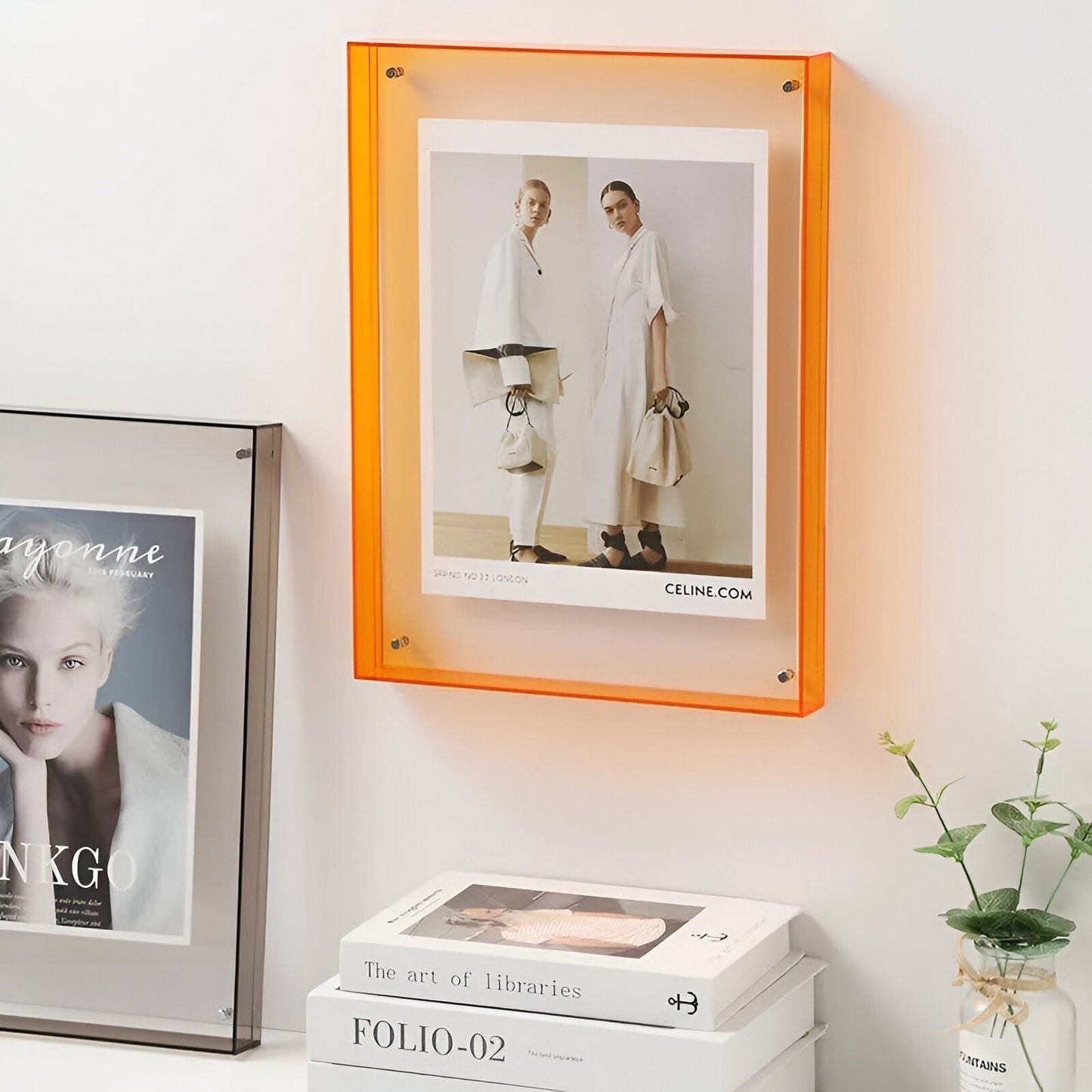 Vibrant Glass Picture Frame – Modern Display
