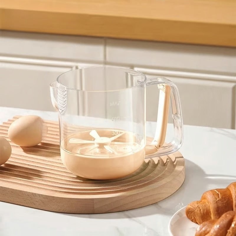 Easy Mix Measuring Cup with Built-in Strainer - Halri