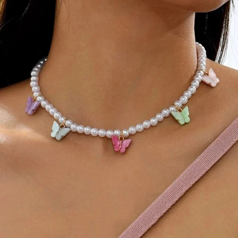 Delicate Pretty Butterfly Pendant Necklace - Halri