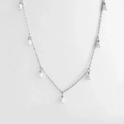 Halri | Elegant White Pearl Pendant Necklace