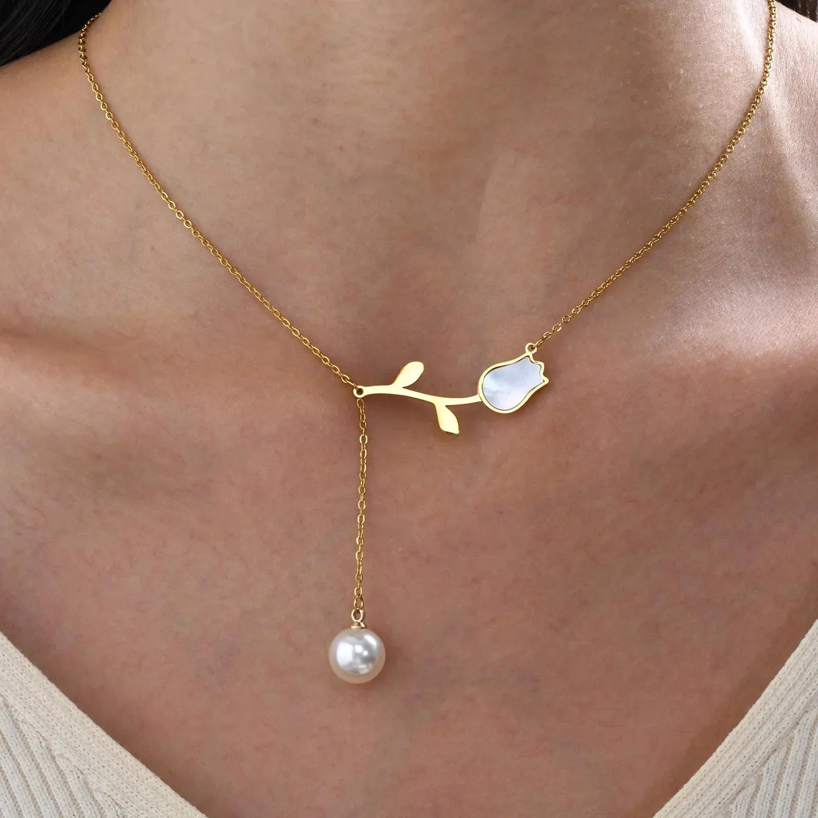 Delicate Flower Pearl Drop Necklace - Halri