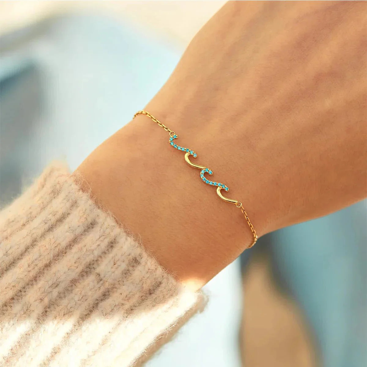 Delicate Ocean Wave Bracelet - Halri