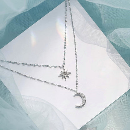 Simple Silver Moon Pendant Necklace