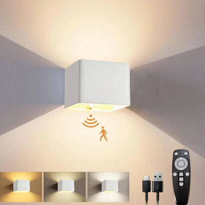 Smart Automatic Wall Lamp with Remote