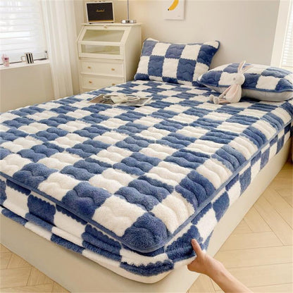 Soft Plush Flannel Blanket for All Seasons