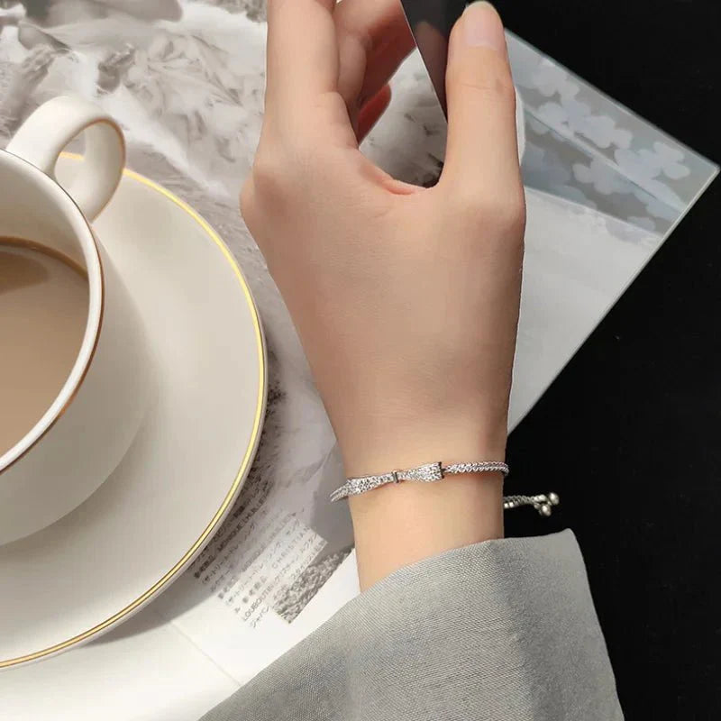 Luxury Diamond Ribbon Bangle - Halri