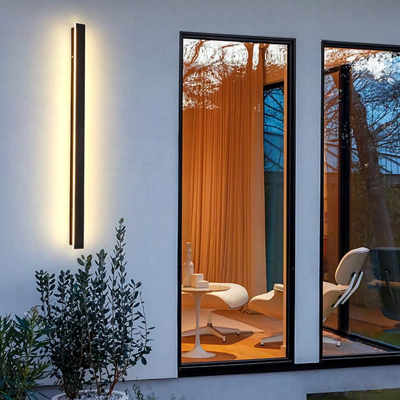 Durable Weatherproof LED Outdoor Wall Light