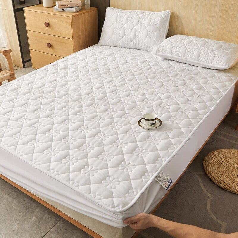 Soft Mattress Protector and Pillowcase Set - Halri