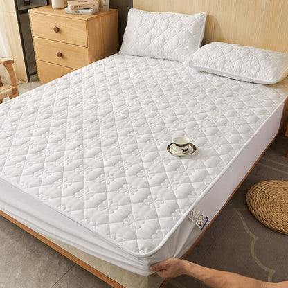Soft Mattress Protector and Pillowcase Set - Halri