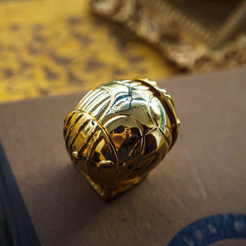 Elegant Rose Gold Ring Storage Box