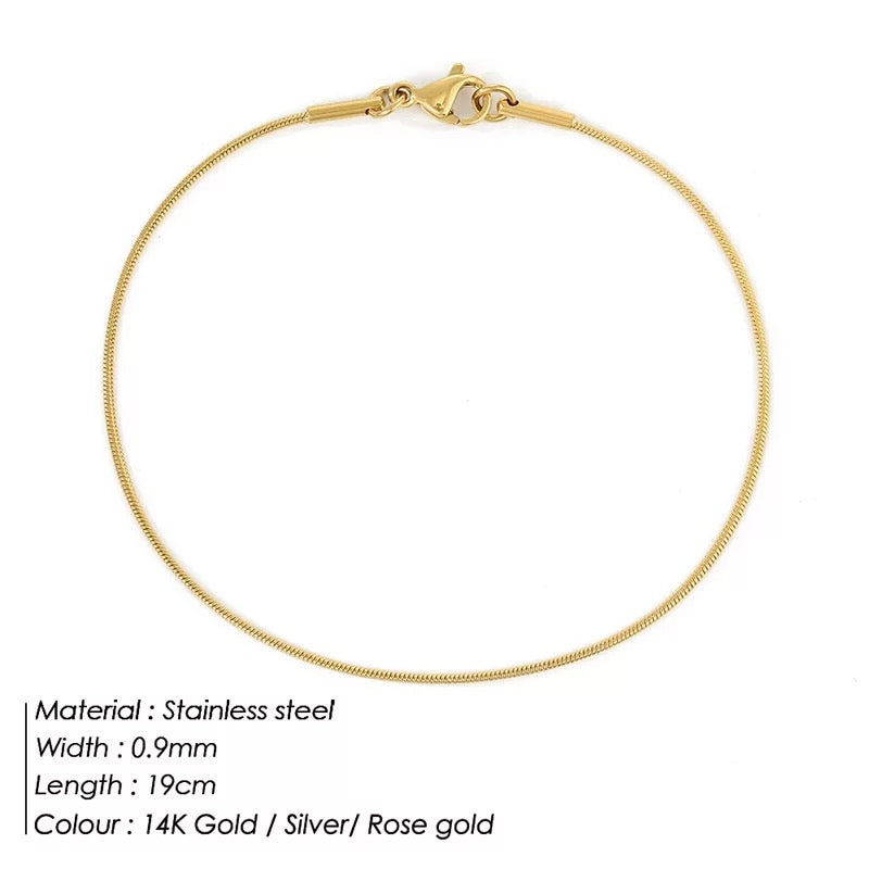 Simple Chain Bracelet with Sleek Clasp