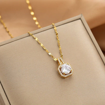 Delicate Chic Necklace Set