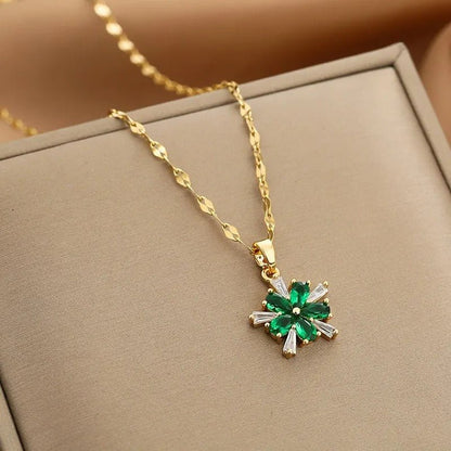 Delicate Chic Necklace Set