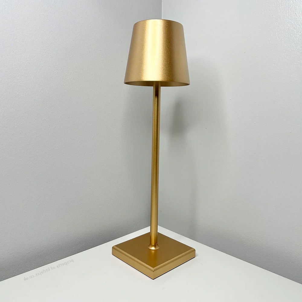 Sleek Wireless Modern Desk Lamp