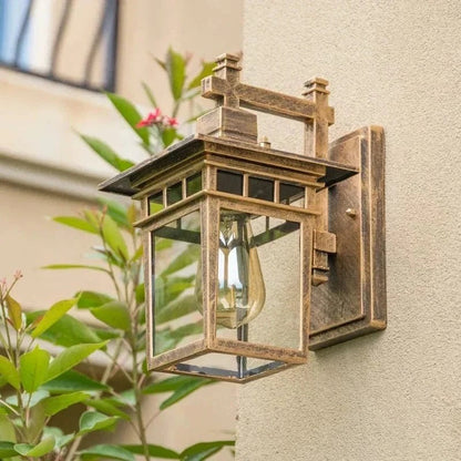 Weatherproof Garden Lamp