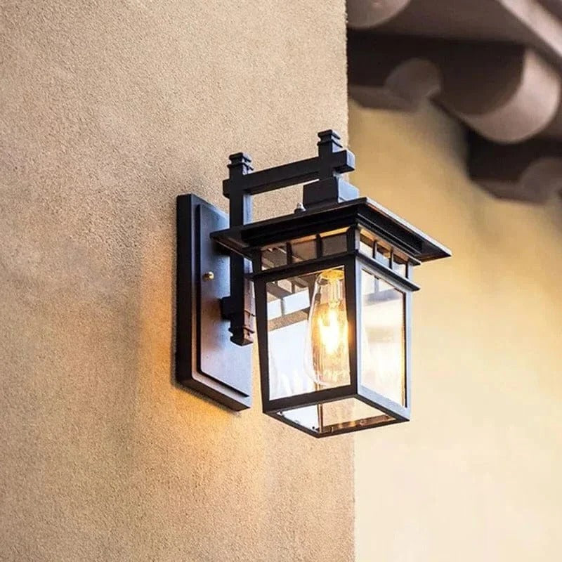 Weatherproof Garden Lamp