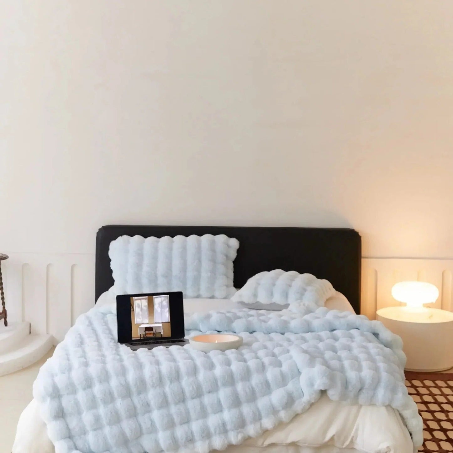 Year Round Soft Throw Blanket