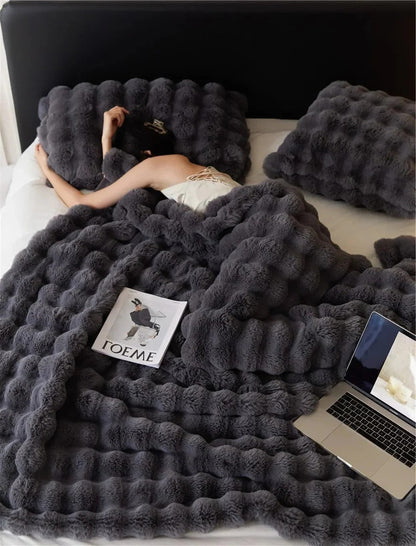 Year Round Soft Throw Blanket