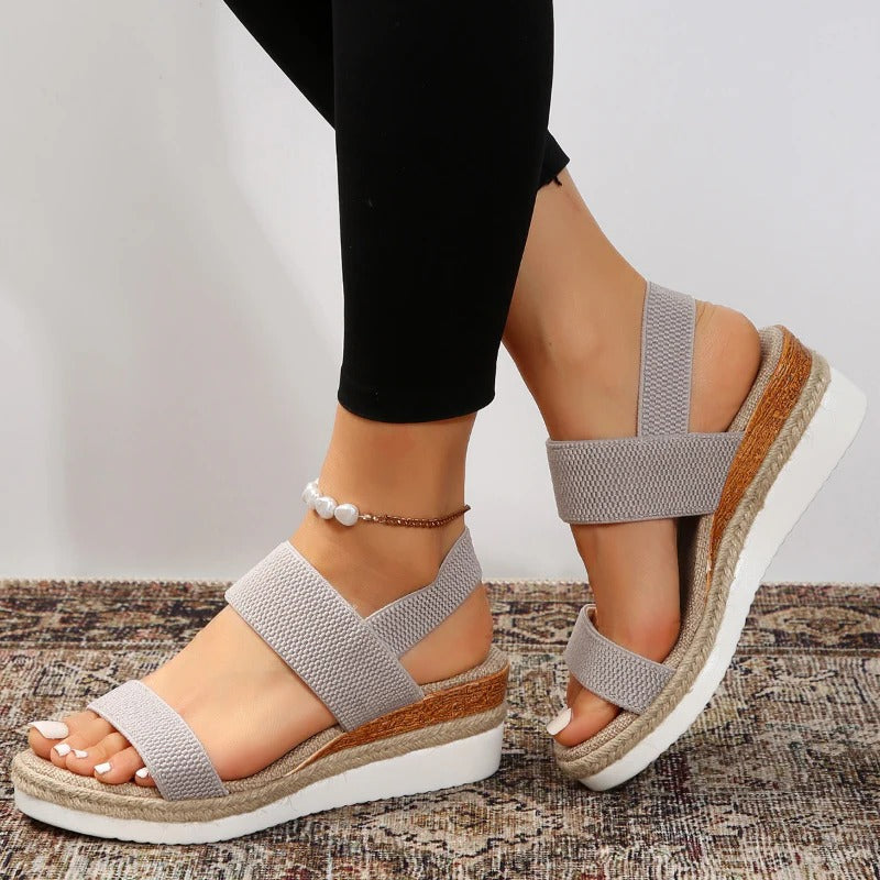 Relaxing Flat Summer Sandals