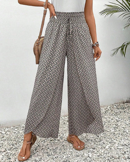 Ladies' Pants With Chic Pattern