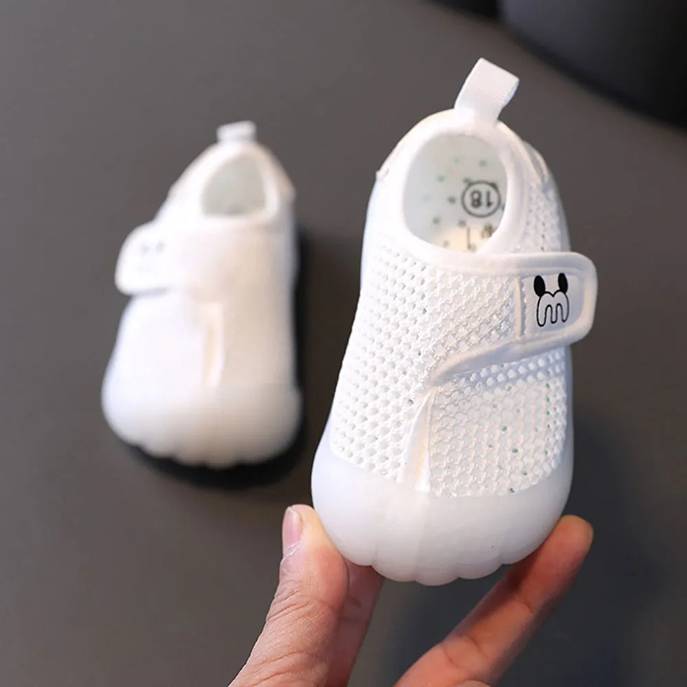 Kids Comfy Grip Sneakers