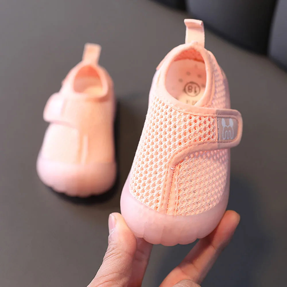 Kids Comfy Grip Sneakers