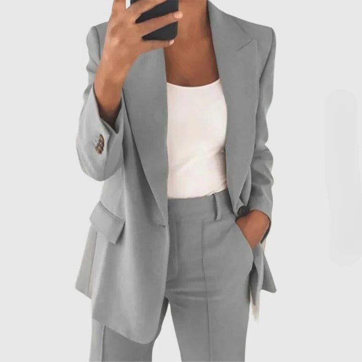 Elegant Fashionable Women's Blazer Suit