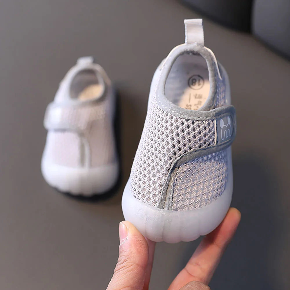 Kids Comfy Grip Sneakers