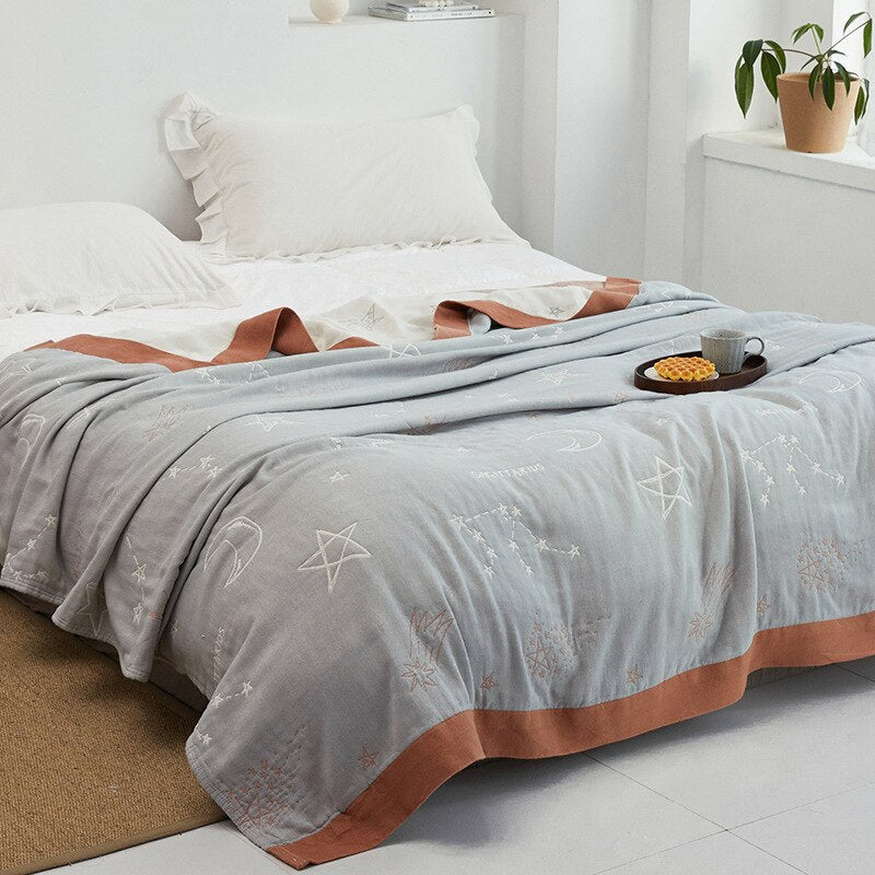 Traditional Plush Floor Rug