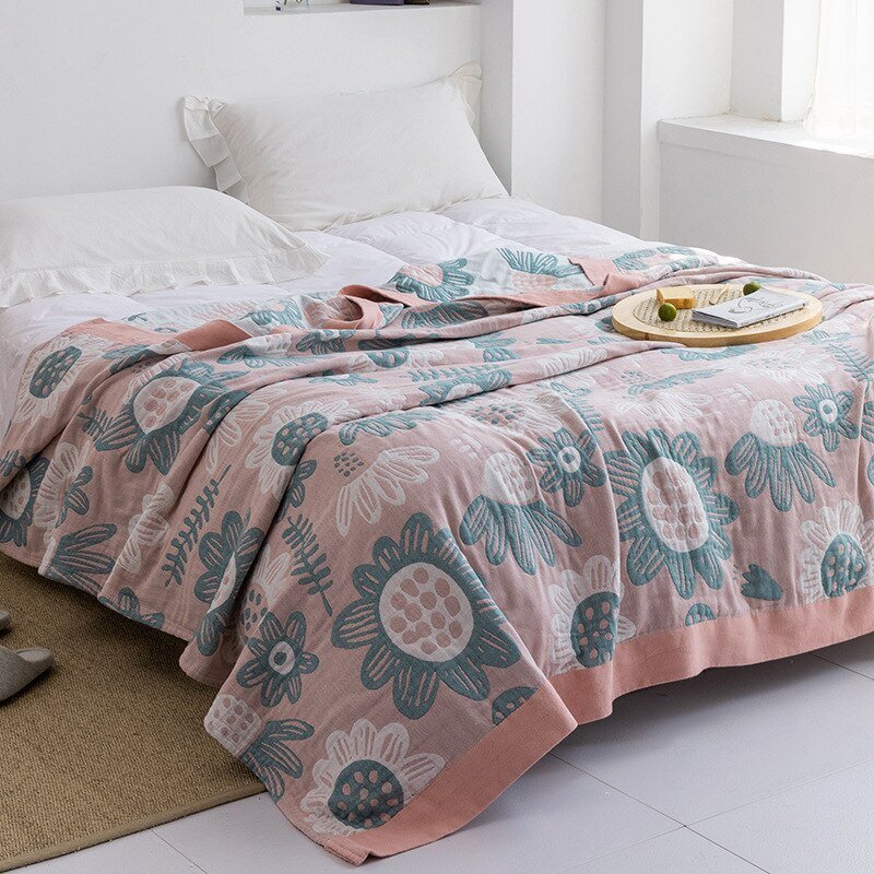 Traditional Plush Floor Rug
