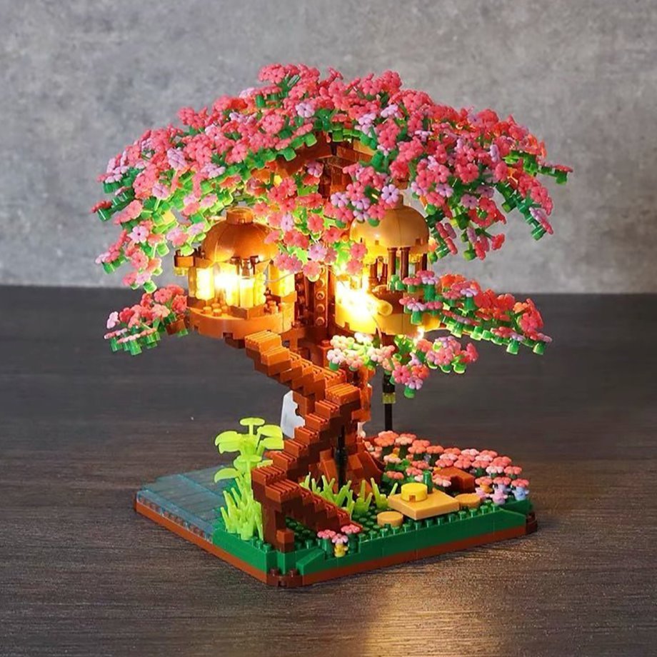 Beautiful Sakura Tree Lamp