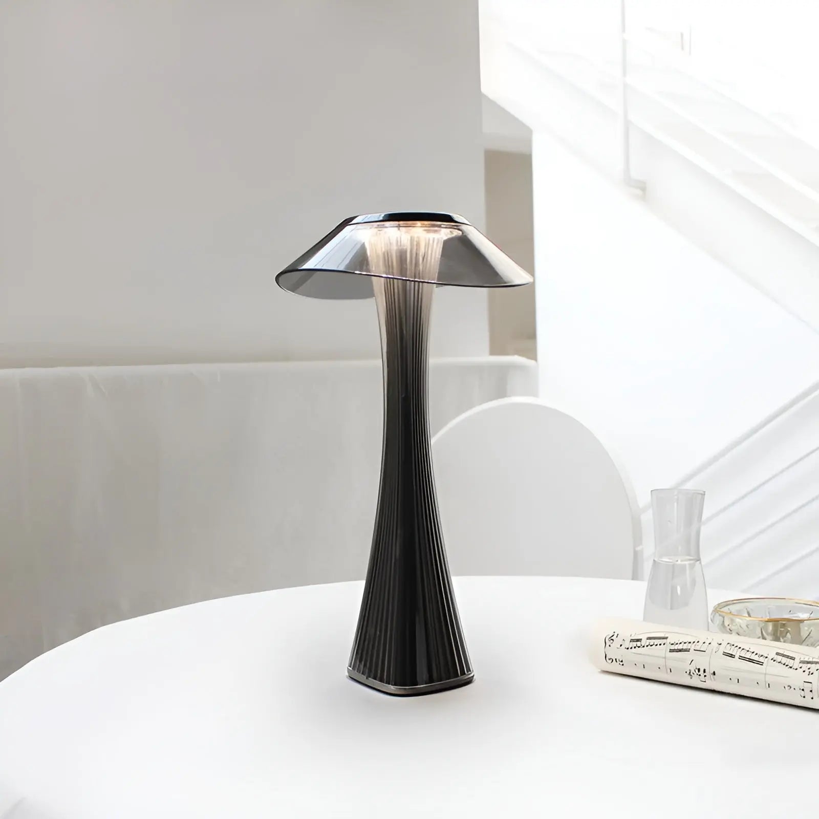 Elegant European Style Table Lamp - Halri