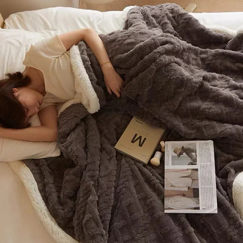 Soft Plush Sheep Wool Throw Blanket