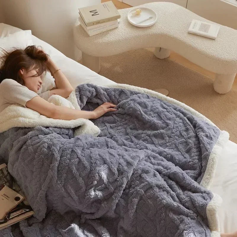 Soft Plush Sheep Wool Throw Blanket