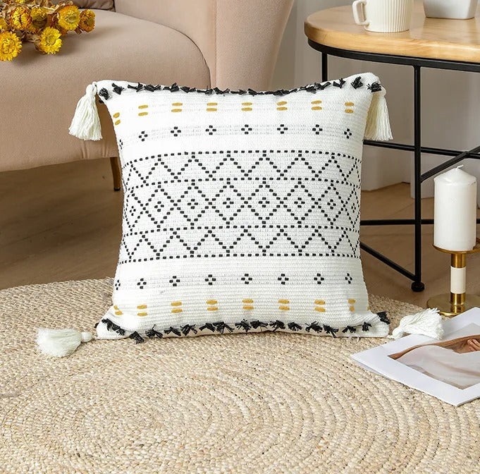 Elegant Soft Pillowcase with Embroidered Tufted Design