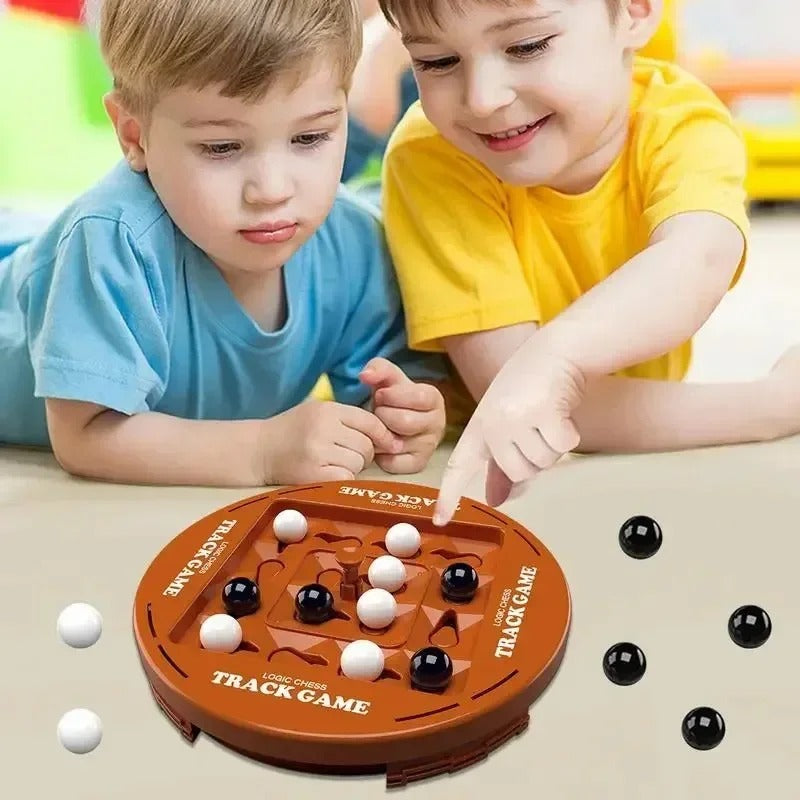 Fun Family Board Strategy Game - Halri