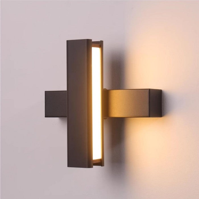 Slim Adjustable Metal Wall Lamp - Halri