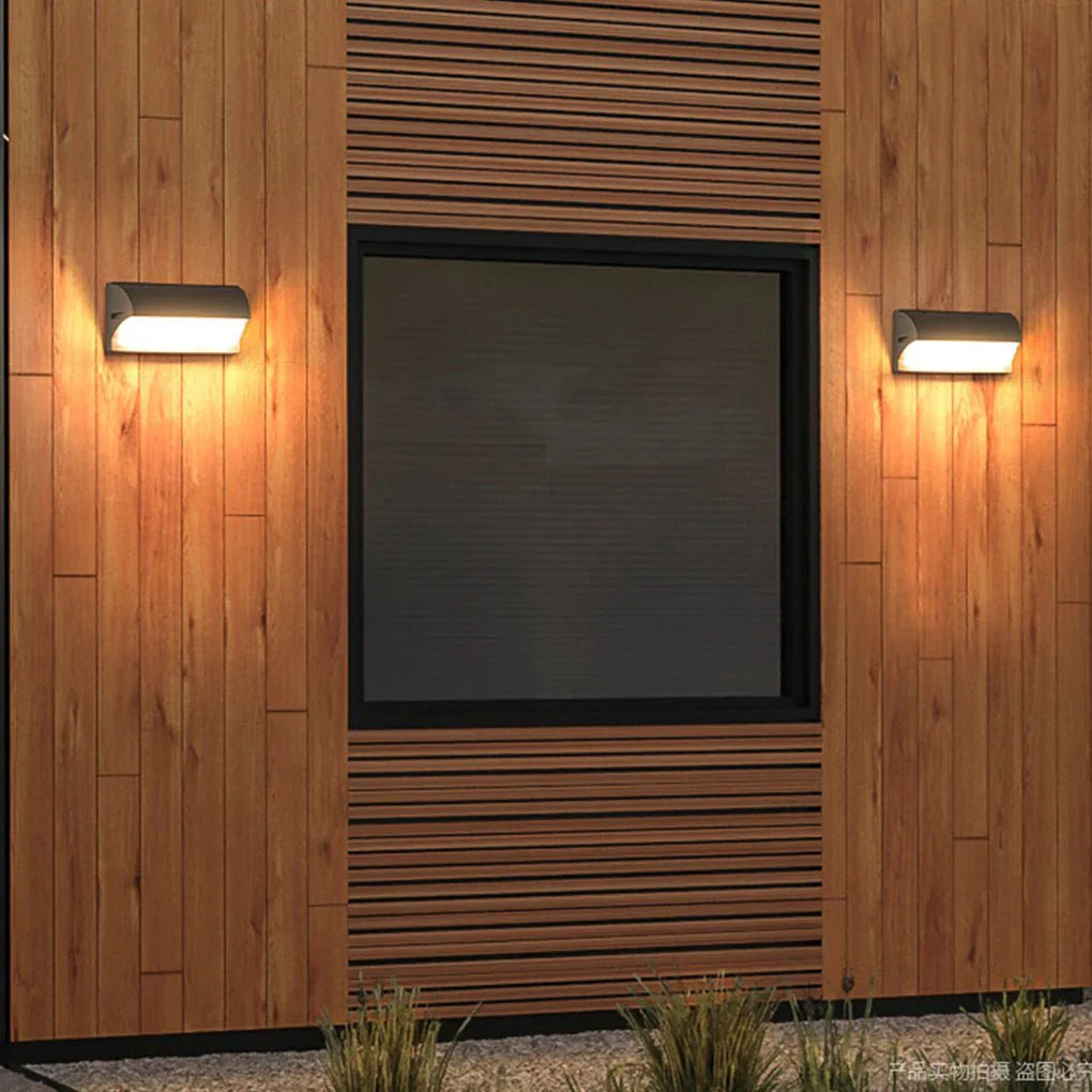 Outdoor LED Wall Light with Motion Detector – Weatherproof Modern Outdoor Wall Lantern for Gardens and Entrances 3