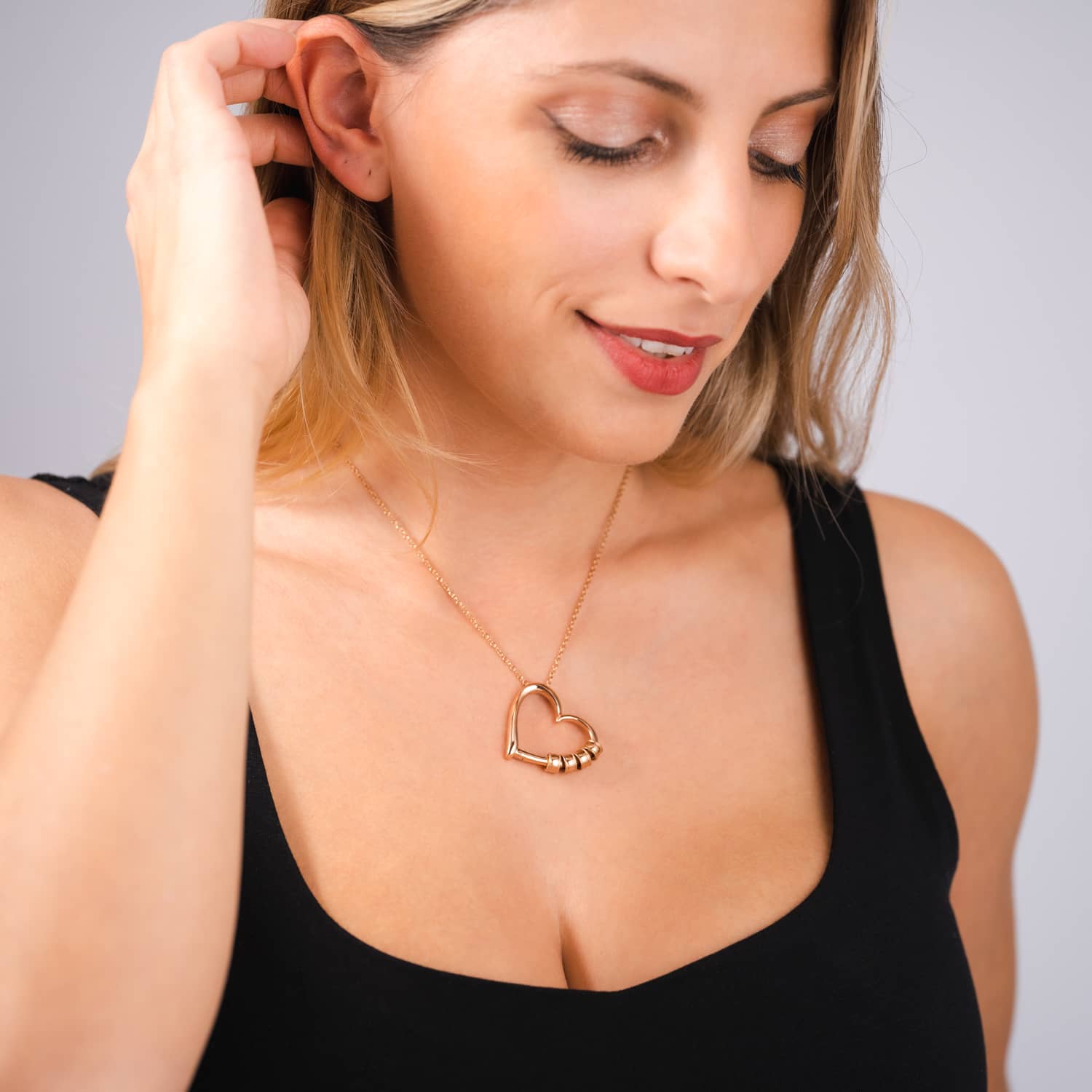 Customizable Heart Shaped Name Necklace - Halri