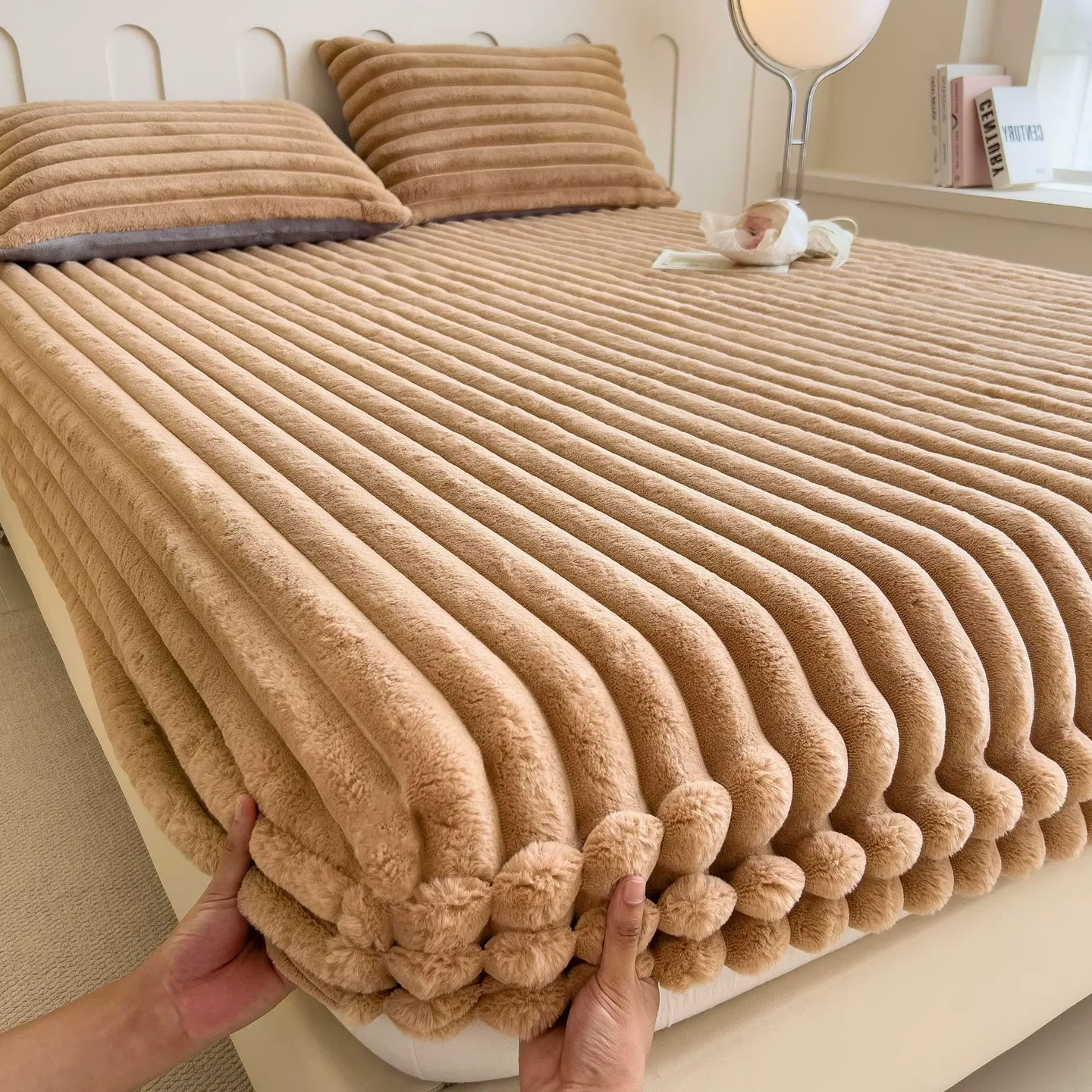 Plush Comfortable Fitted Bed Sheet