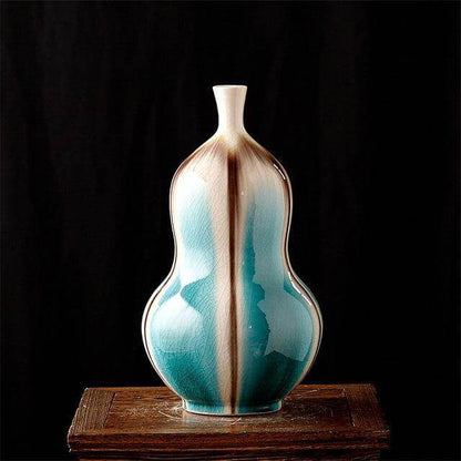 Traditional Chinese Cracked Ice Ceramic Vase