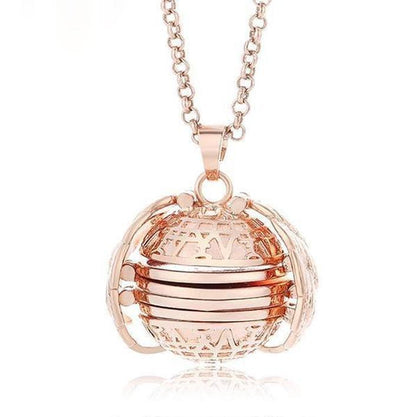 Delicate Foldable Wing Pendant Necklace